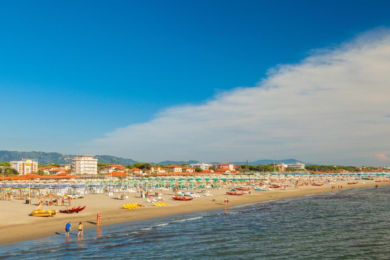 Ferienwohnung La Casina Al Mare Vista Pineta Marina Di Carrara Exterior foto